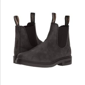Women’s Blundstone boots, size 6 (u.s.)